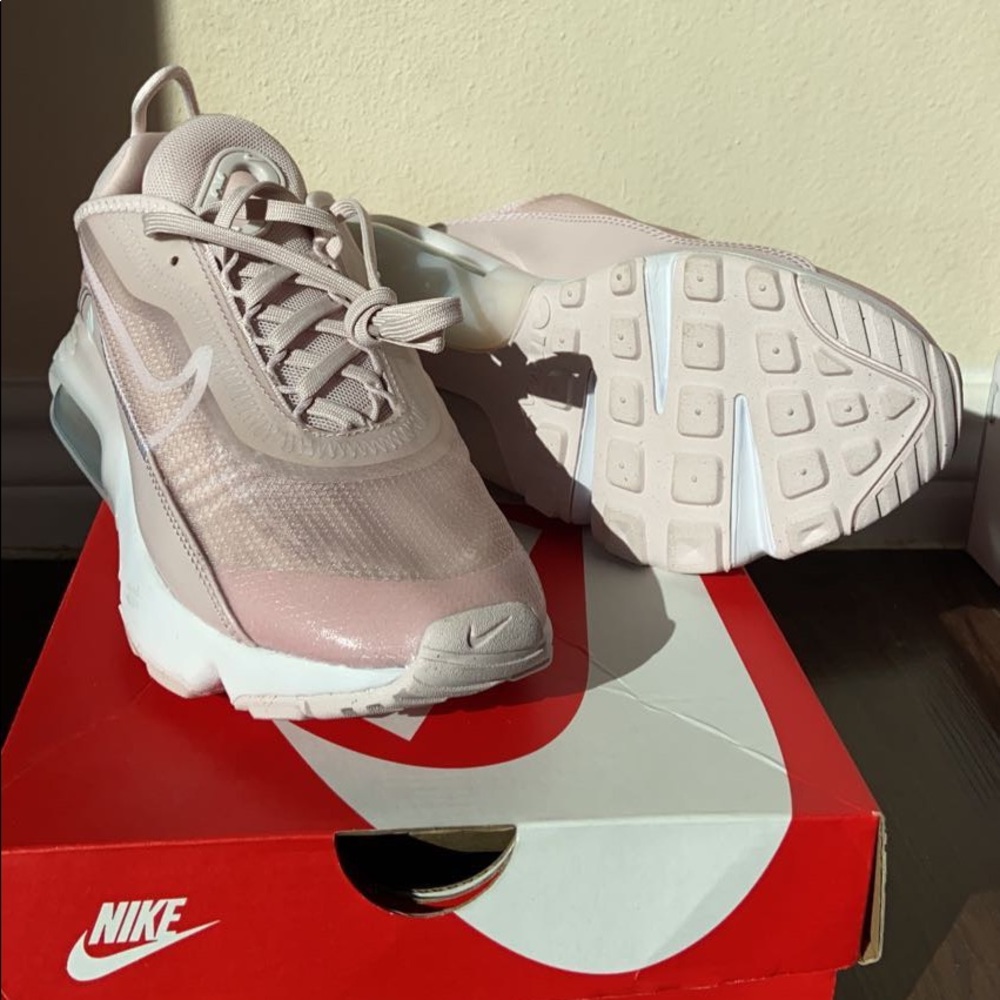 Nike Air Max 2090 Barely Rose